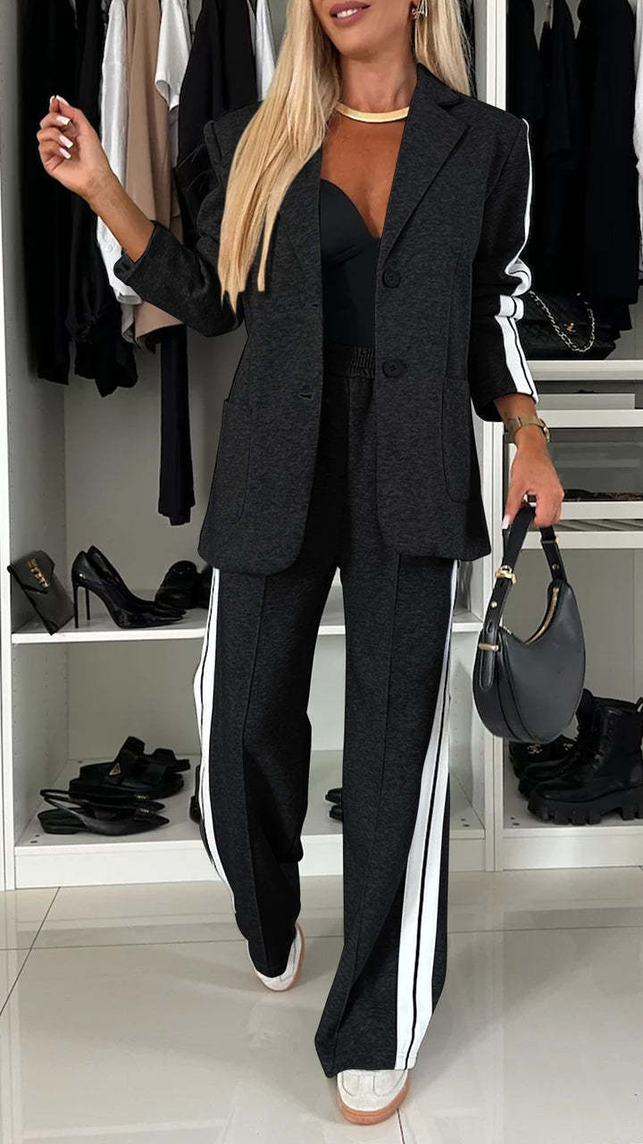 Damernas Moderiktigt Tvådelad med Elegant Jacka och Bekväm Byxa Mirla-Eva Jonsson