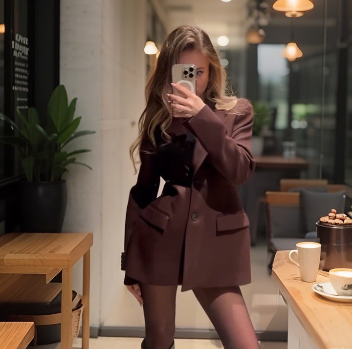 Damernas Modernt Blazer med snygg snitt och praktiska fickor Mirla-Eva Jonsson