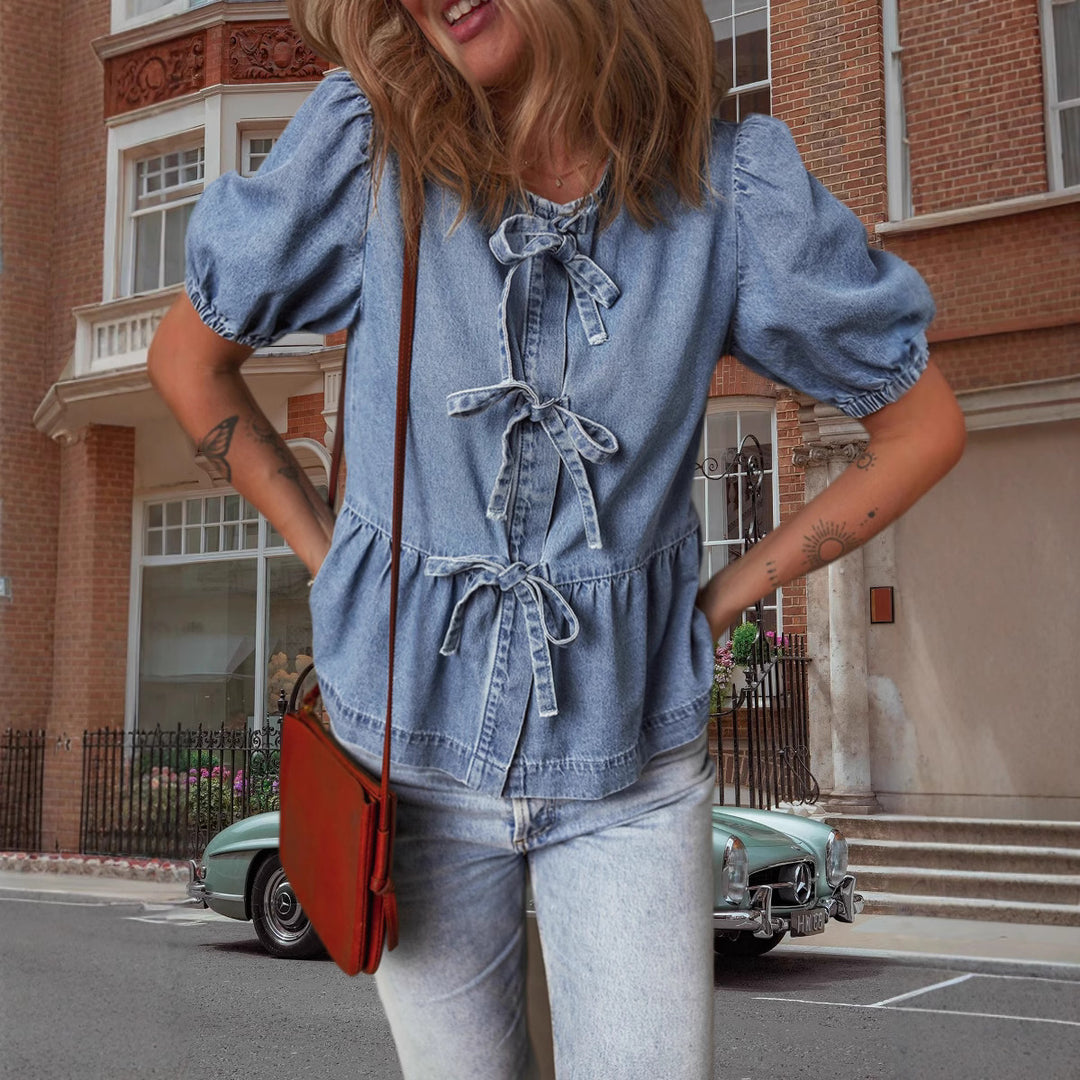 Damernas Modetröja i jeans med dekorativa sladdetaljer och voluminösa ärmar Eva Jonsson-Eva Jonsson