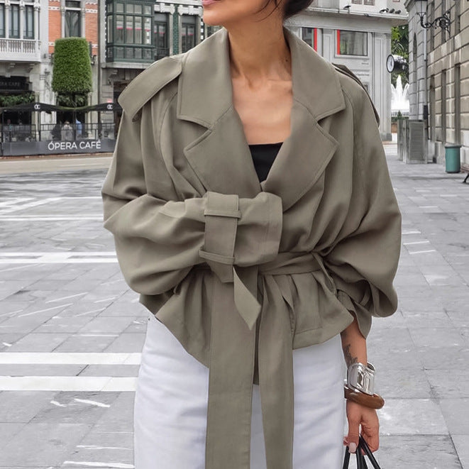 Damernas Modiska Oversized-jacka med bindebälte och raffinerad skärning Mirla-Eva Jonsson
