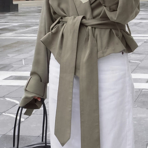 Damernas Modiska Oversized-jacka med bindebälte och raffinerad skärning Mirla-Eva Jonsson