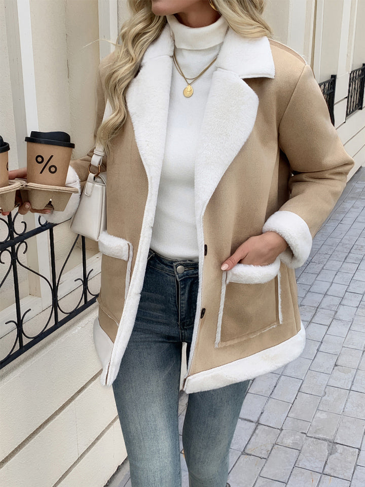Damernas Modiska väst med mjukt foder i päls och eleganta fickor Mirla-Eva Jonsson