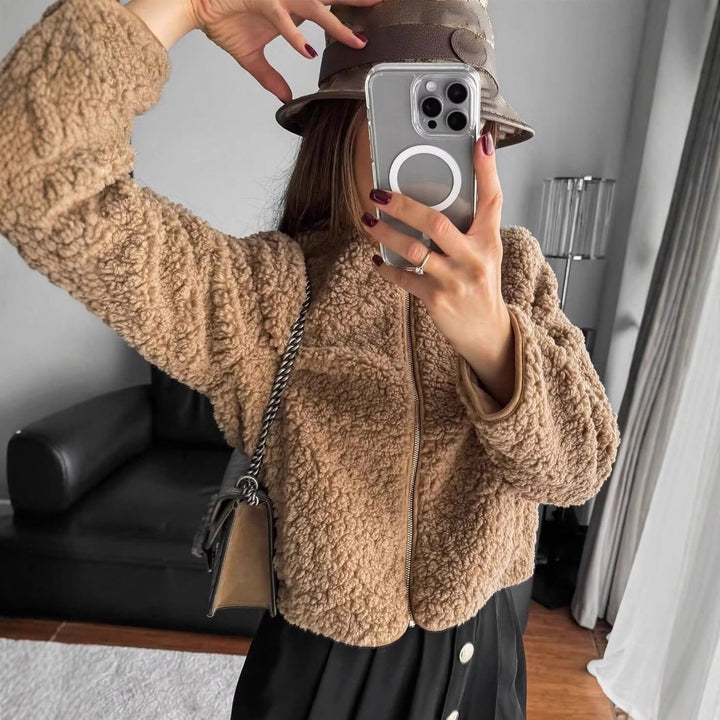 Damernas Mysig Teddyjacka med praktisk dragkedja och sidofickor Mirla-Eva Jonsson