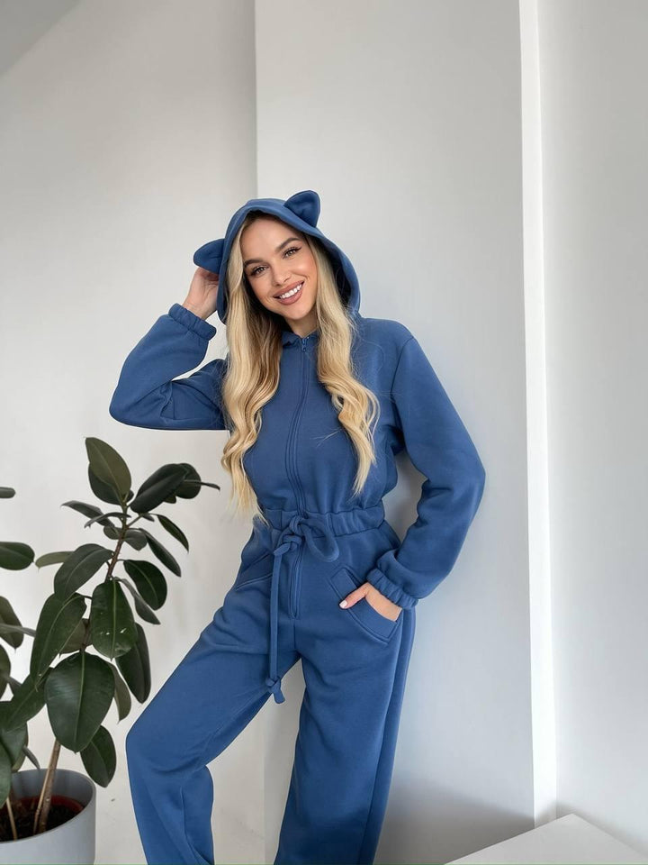 Damernas Mysiga Jumpsuit med Kängurufickor och Djurtassar Mirla-Eva Jonsson
