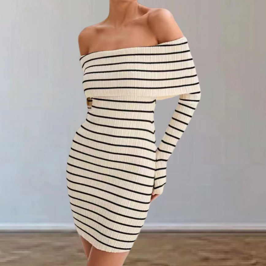 Damernas Off-Shoulder Stickad Klänning med Långa Ärmar och Randigt Mönster Mirla-Eva Jonsson