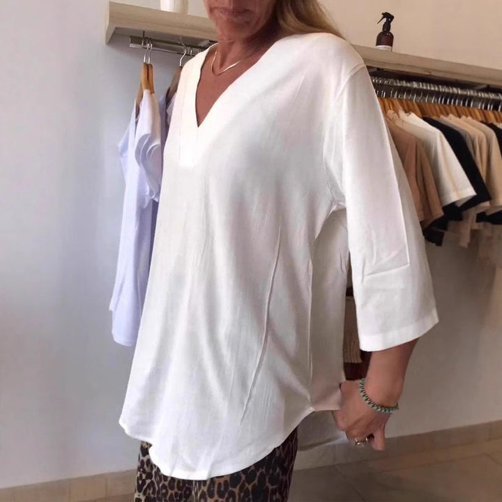 Damernas Oversize Tunika med modern V-hals och avslappnade ärmar Mirla-Eva Jonsson