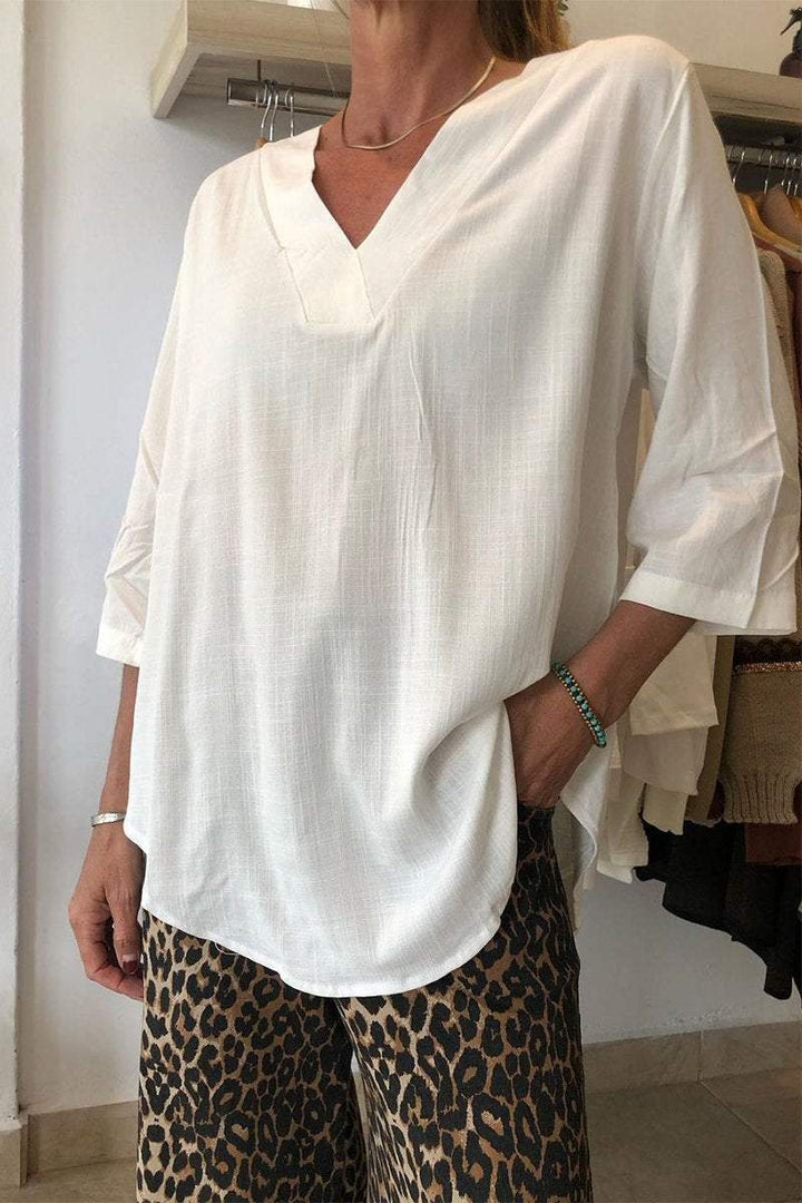 Damernas Oversize Tunika med modern V-hals och avslappnade ärmar Mirla-Eva Jonsson