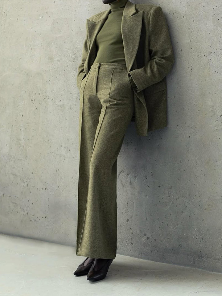 Damernas Oversized Blazer med asymmetrisk skärning och eleganta detaljer Mirla-Eva Jonsson