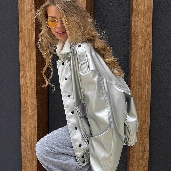 Damernas Oversized Konjakjacka med modernt snitt och eleganta detaljer Eva Jonsson-Eva Jonsson
