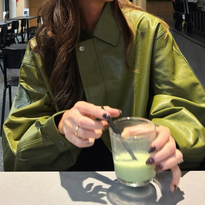 Damernas Oversized Konstläderjacka med modern passform Mirla-Eva Jonsson
