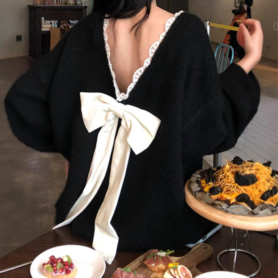 Damernas Oversized Stickad Tröja med V-Urringning och Fin Spetskant Eva Jonsson-Eva Jonsson