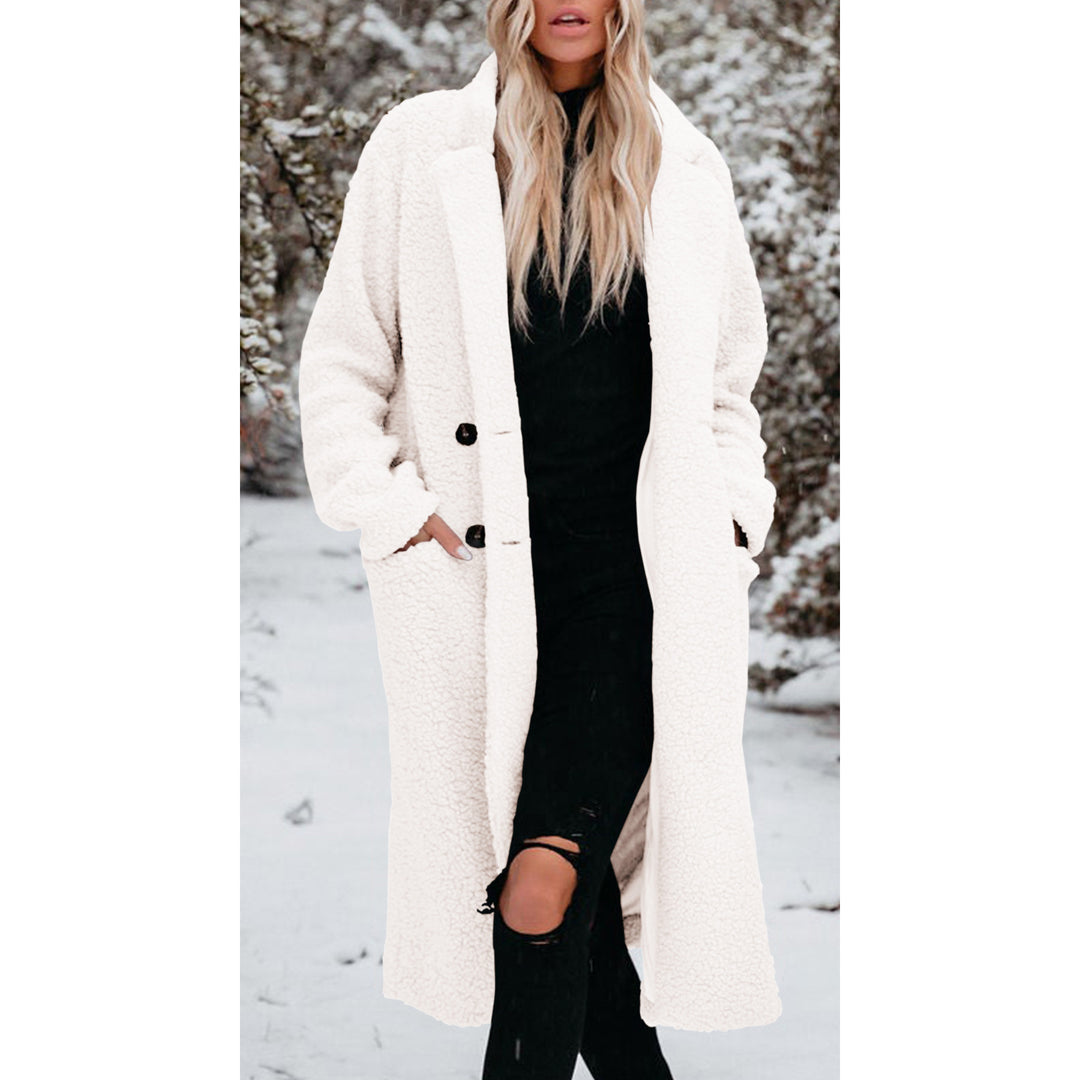 Damernas Oversized Teddy-kappa med knäppning och praktiska fickor Eva Jonsson-Eva Jonsson