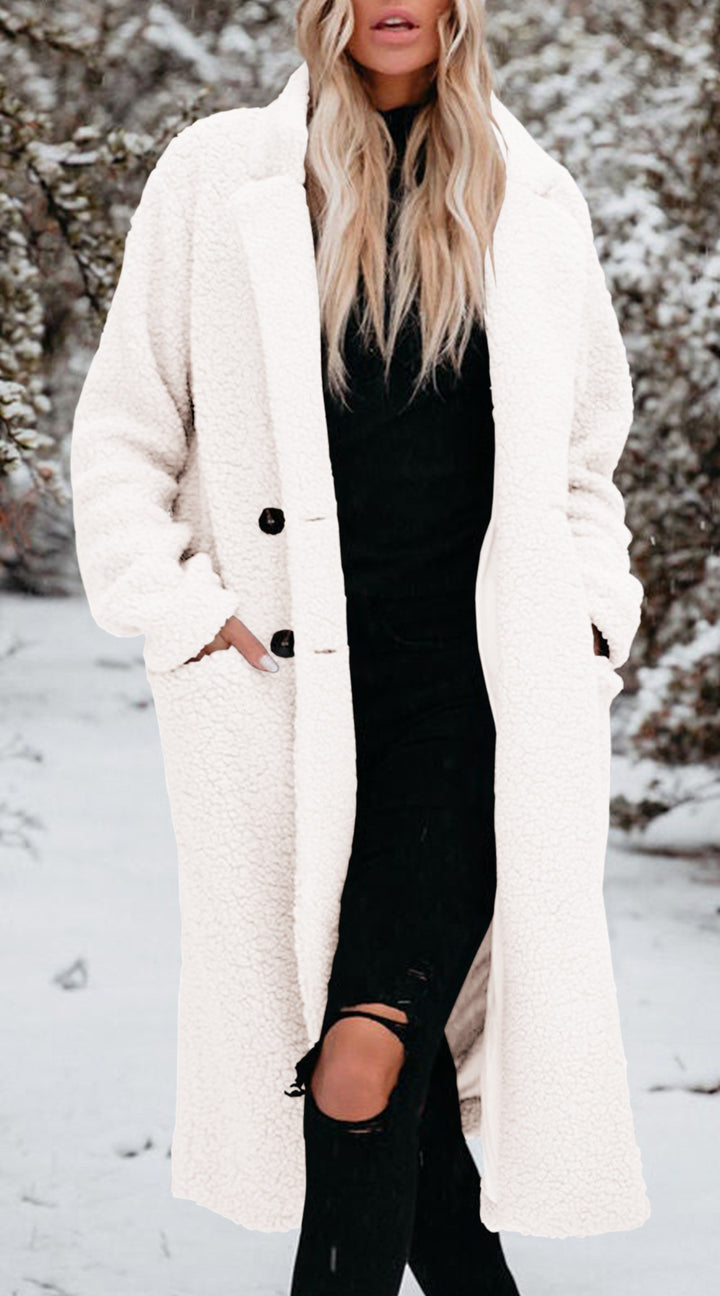 Damernas Oversized Teddy-kappa med knäppning och praktiska fickor Eva Jonsson-Eva Jonsson