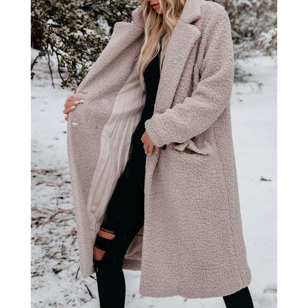 Damernas Oversized Teddy-kappa med knäppning och praktiska fickor Eva Jonsson-Eva Jonsson