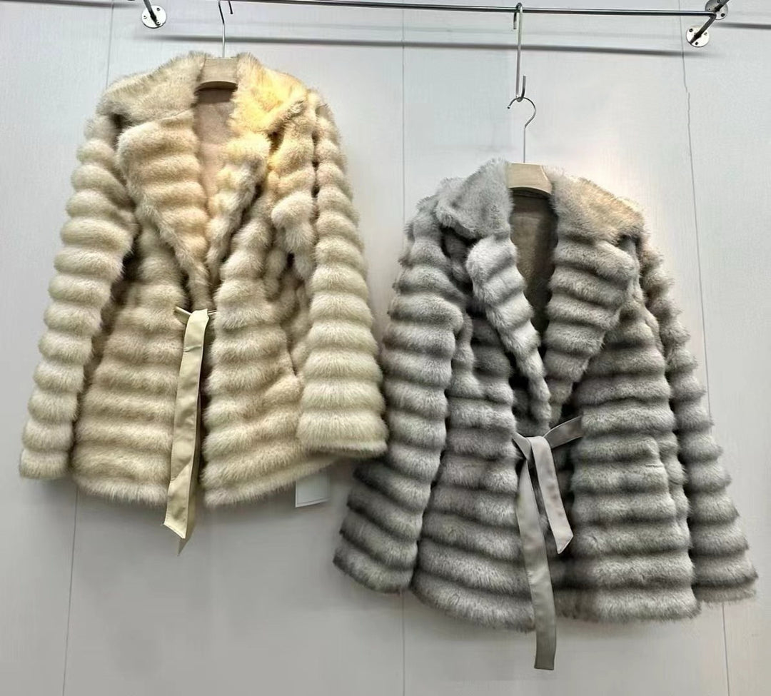 Damernas Plysjig Boucle-Cardigan med Bindbälte och Lös Passform Mirla-Eva Jonsson