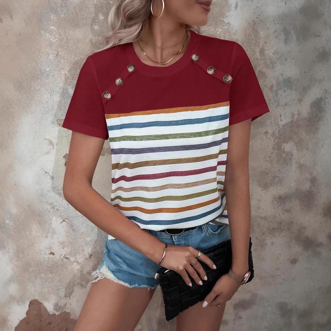Damernas Randig T-shirt med Modiga Knappdetaljer och Rundhalsudskärning Mirla-Eva Jonsson