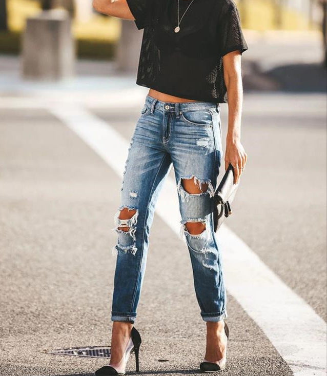 Damernas Ripped Jeans i modern Slim-Fit passform med fransiga detaljer Mirla-Eva Jonsson