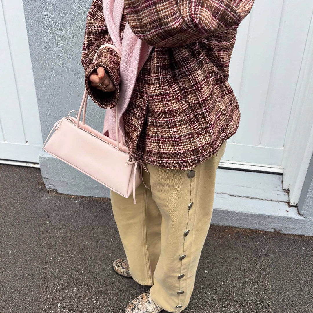 Damernas Rutigt Oversized-Jacka med Hög Krage och Unik Knäppning Mirla-Eva Jonsson