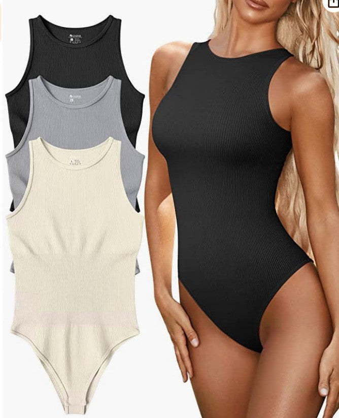 Damernas Sömlös Baddräkt med Sportig Snitt och Ribbad Design Mirla-Eva Jonsson