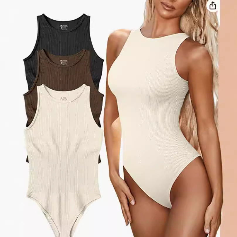 Damernas Sömlös Baddräkt med Sportig Snitt och Ribbad Design Mirla-Eva Jonsson