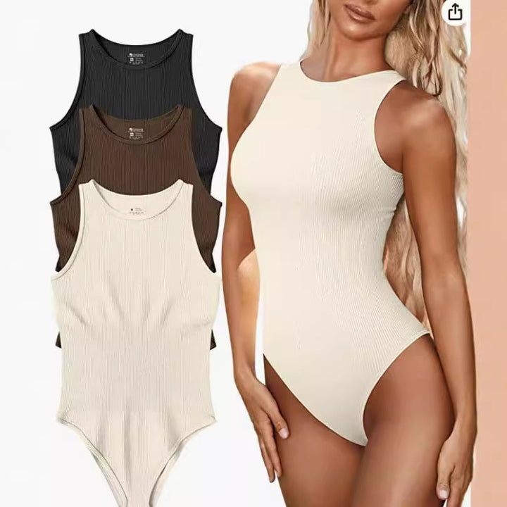Damernas Sömlös Baddräkt med Sportig Snitt och Ribbad Design Mirla-Eva Jonsson