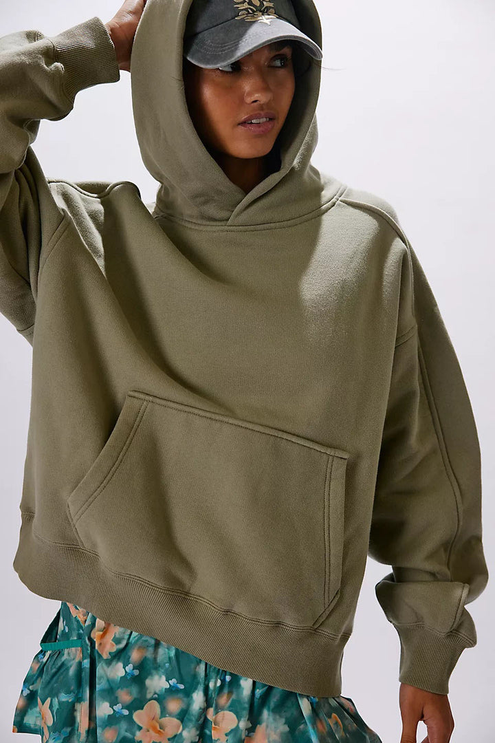 Damernas Sportig Hoodie med rymlig huva från Mirla-Eva Jonsson