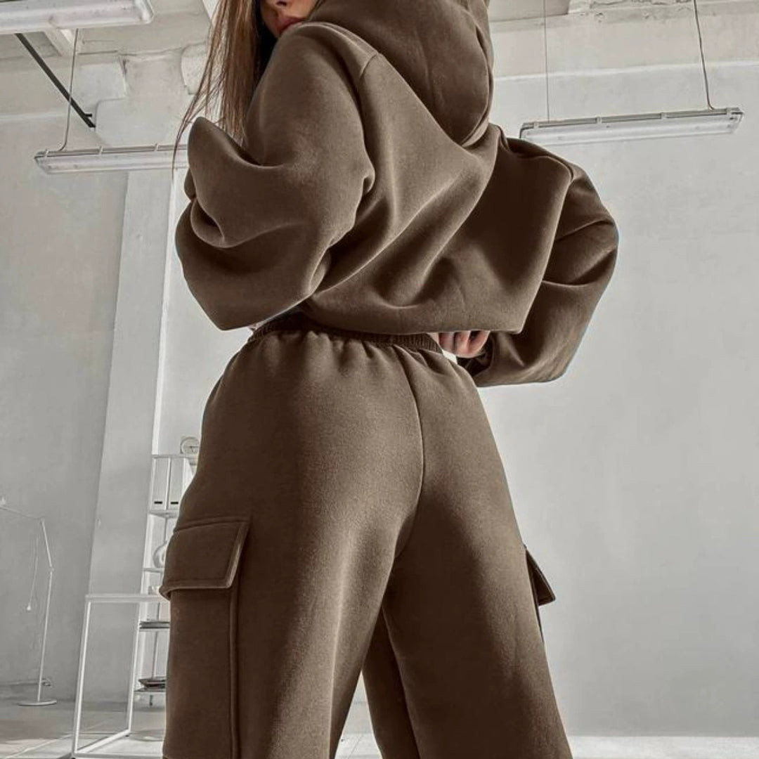 Damernas Sportig Hoodie och Cargo-byxa Set Mirla-Eva Jonsson