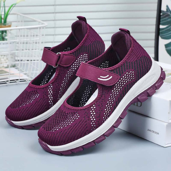 Damernas Sportiga Slip-On Sneakers med Justerbar Rem och Andningsbar Ovanmaterialstruktur Mirla-Eva Jonsson