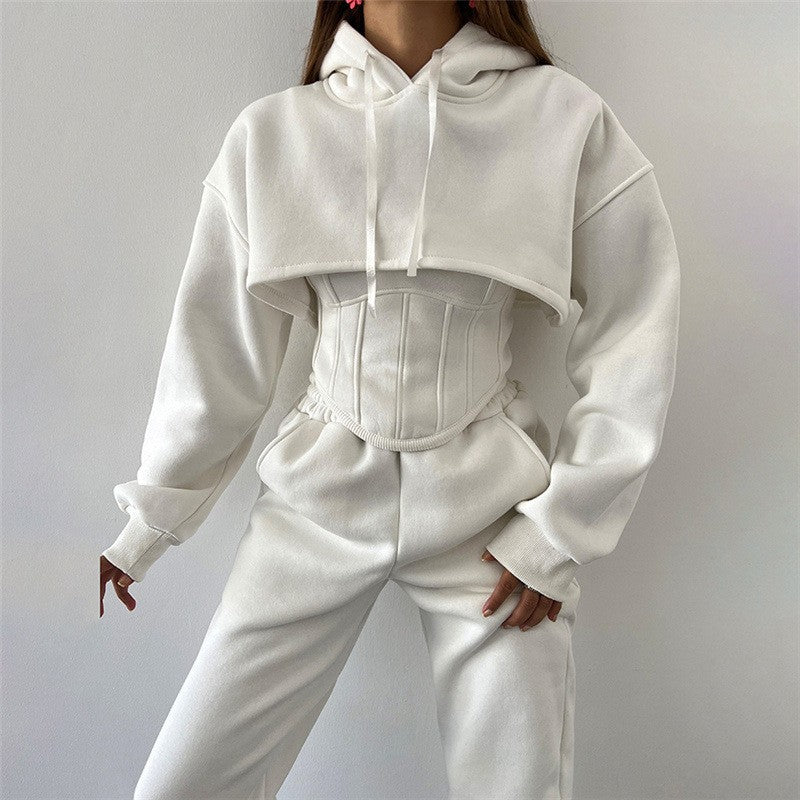 Damernas Sportigt Crop-Top med Korsett-detaljer och Bekväma Joggingbyxor Mirla-Eva Jonsson