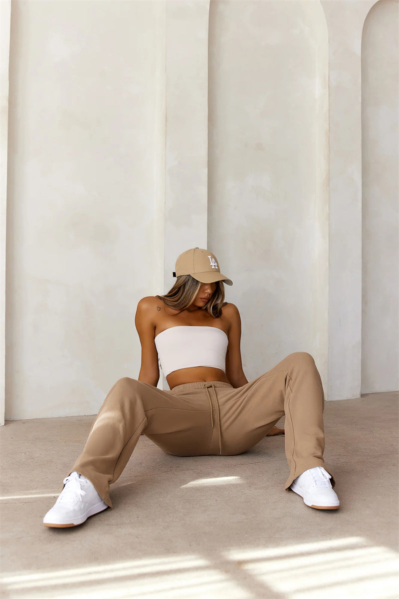 Damernas Sportigt Crop-Top och Bekväma Sweatpants Set Mirla-Eva Jonsson