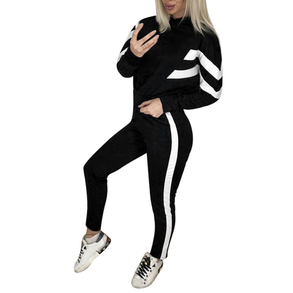 Damernas Sportigt Sweatset med Hoodietopp och Figurformande Leggings Mirla-Eva Jonsson