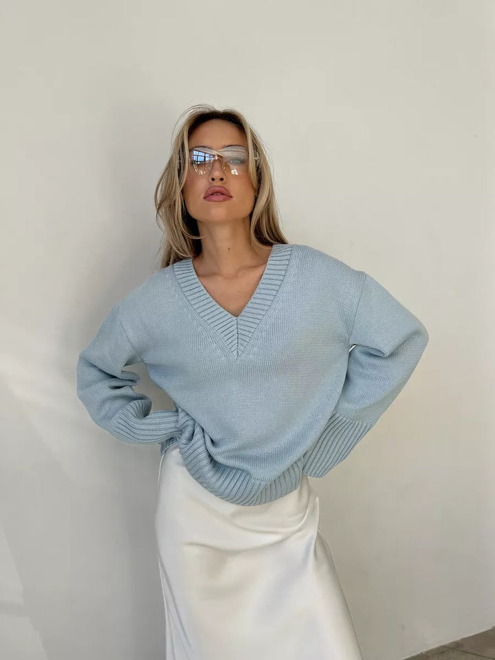 Damernas Stilig stickad tröja med V-ringning och mjukt material Eva Jonsson-Eva Jonsson