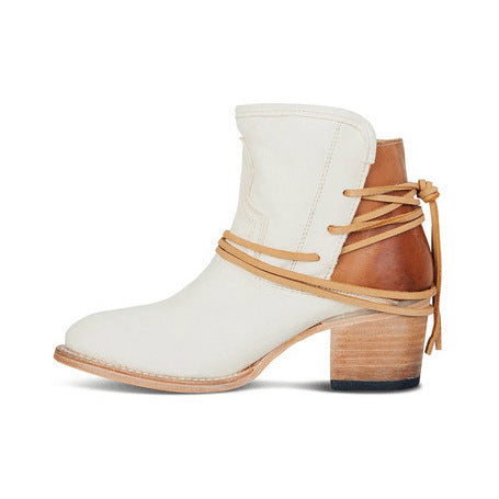 Damernas Western-kängor med raffinerad snördesign Mirla-Eva Jonsson