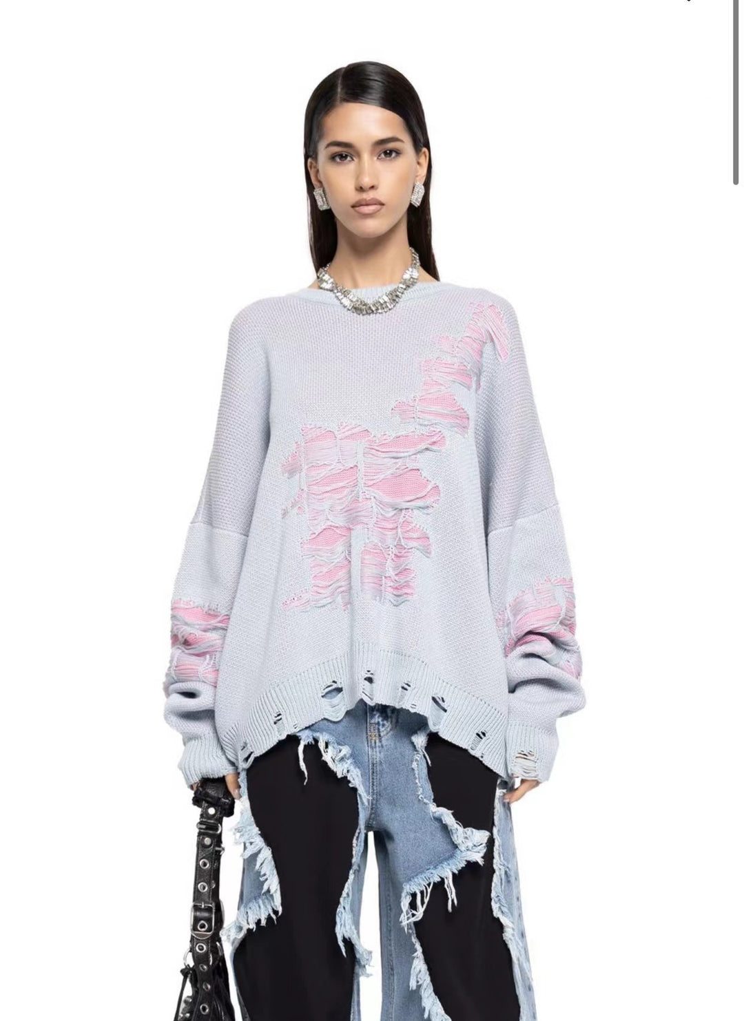 Damernas avslappnad oversized tröja med unika destroyed-detaljer Mirla-Eva Jonsson
