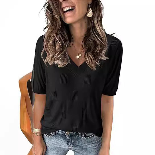 Damernas avslappnade V-ringad t-shirt med strukturerad yta Mirla-Eva Jonsson