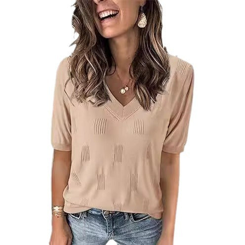 Damernas avslappnade V-ringad t-shirt med strukturerad yta Mirla-Eva Jonsson