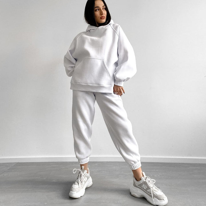 Damernas avslappnade bekväma hoodie och joggingbyxor Mirla-Eva Jonsson