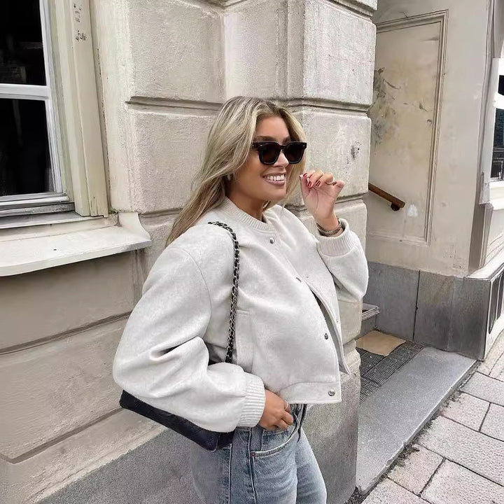 Damernas avslappnade bomberjacka i högkvalitativ ullblandning Mirla-Eva Jonsson