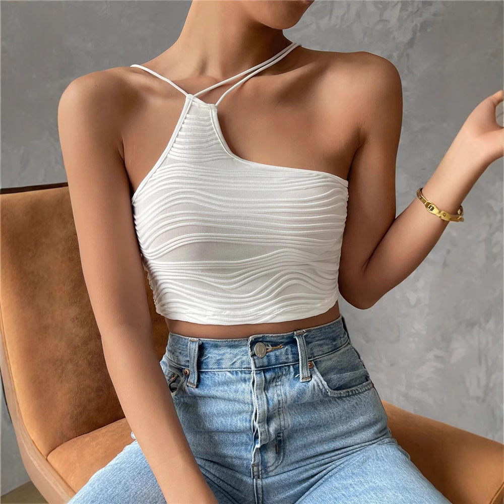 Damernas avslappnade crop-top med off-shoulder design och fint ribbmönster Eva Jonsson-Eva Jonsson