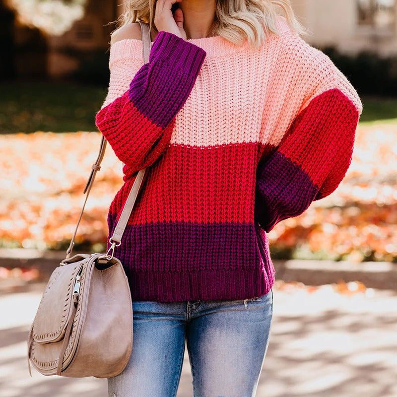 Damernas avslappnade grovstickad tröja med off-shoulder design och dekorativ färgkombination Mirla-Eva Jonsson