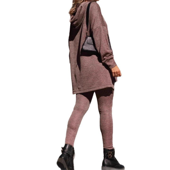Damernas avslappnade hoodie-look med leggings Mirla-Eva Jonsson