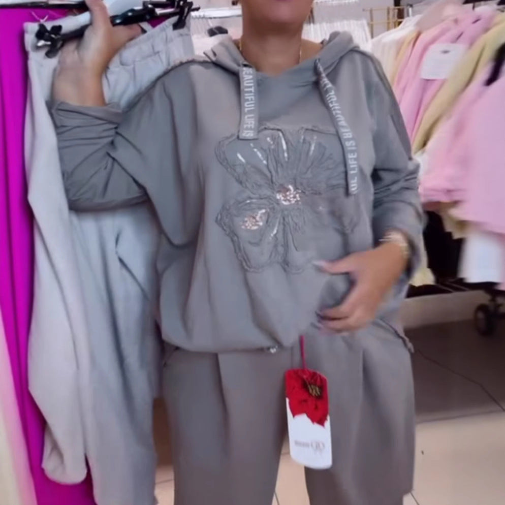Damernas avslappnade hoodie med delikat blommönster och högkvalitativ broderi Mirla-Eva Jonsson