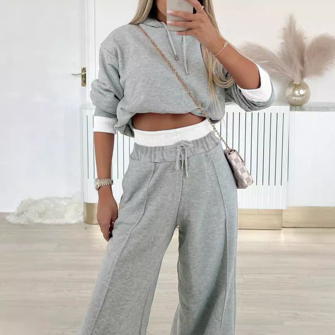Damernas avslappnade hoodie och löst skurna joggingsbyxor Mirla-Eva Jonsson