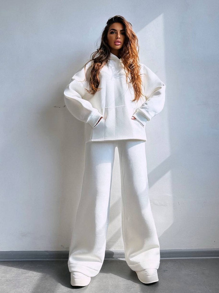 Damernas avslappnade hoodie och vida byxor set Mirla-Eva Jonsson