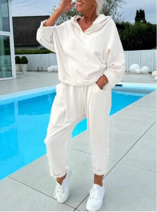 Damernas avslappnade hoodies och joggingset Mirla-Eva Jonsson
