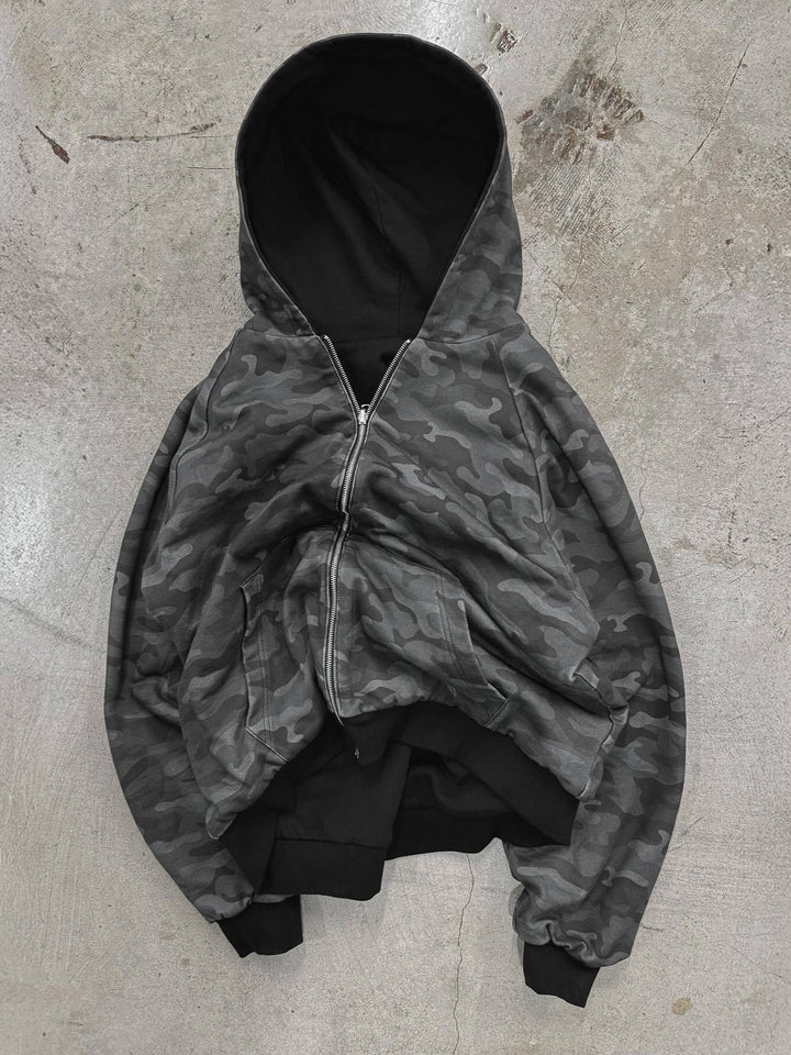 Damernas avslappnade huvjacka i camouflage-design Mirla-Eva Jonsson