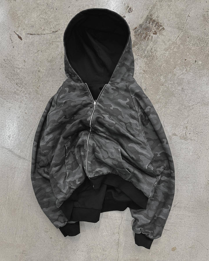 Damernas avslappnade huvjacka i camouflage-design Mirla-Eva Jonsson