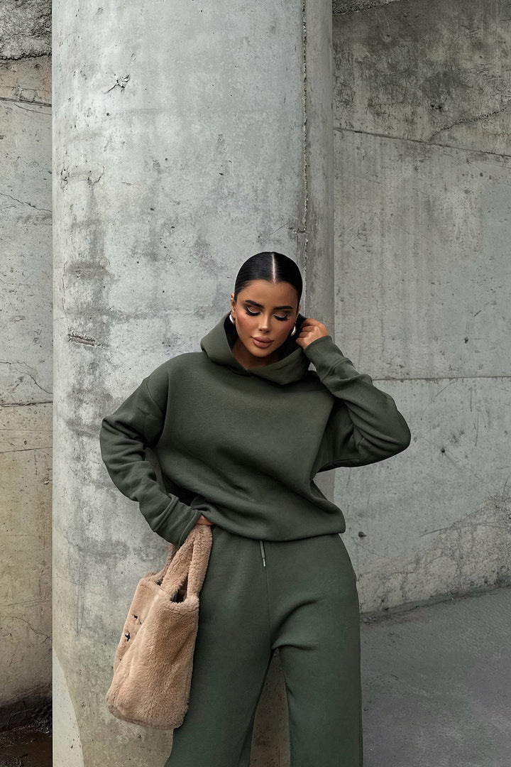 Damernas avslappnade huvtröja och joggingdräkt med elastisk midja och oversized snitt-Eva Jonsson
