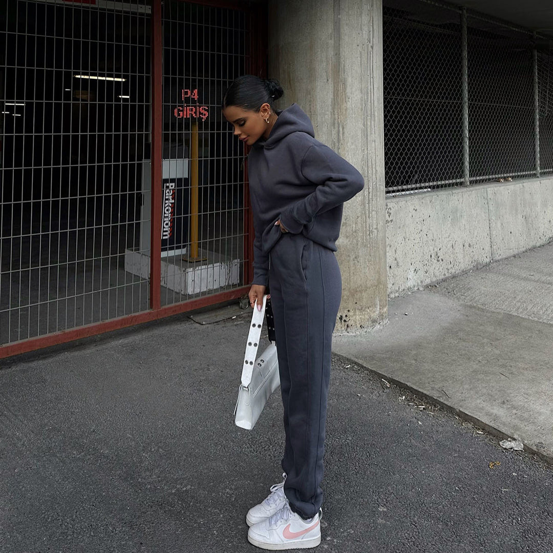 Damernas avslappnade huvtröja och joggingdräkt med elastisk midja och oversized snitt-Eva Jonsson