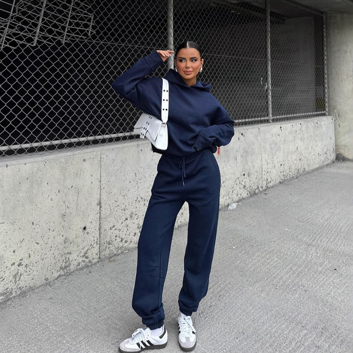 Damernas avslappnade huvtröja och joggingdräkt med elastisk midja och oversized snitt-Eva Jonsson